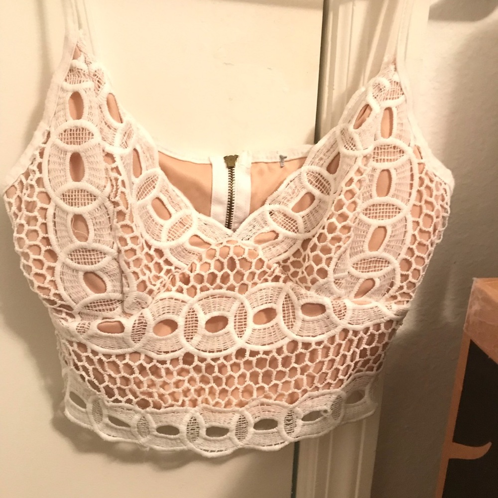 Cute white/cream crop top